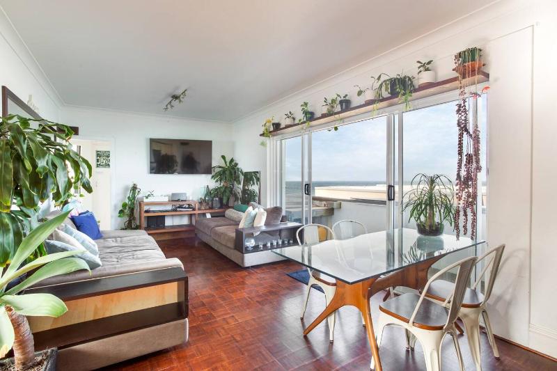 Цены на 'Sunrise Splendour' Waterside Oasis at North Bondi в Сиднее