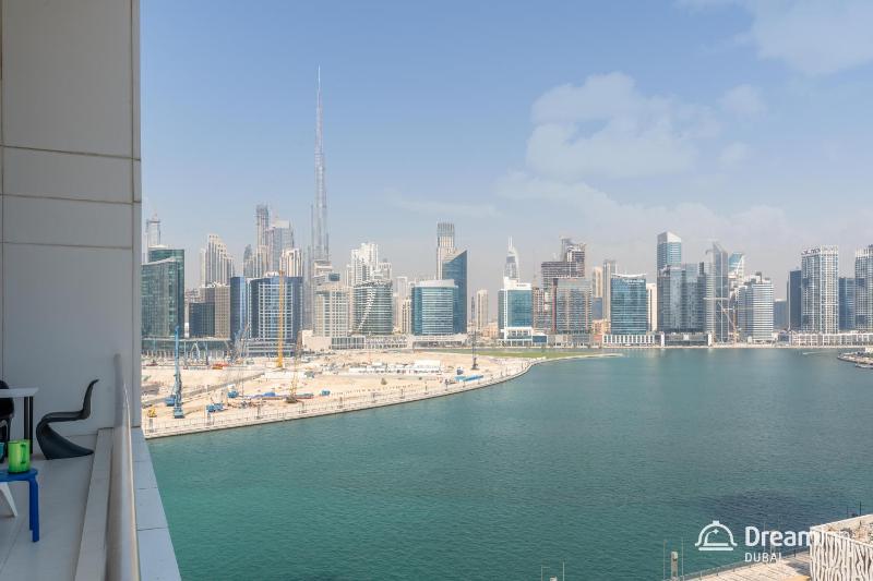 Dream Inn Apartments- West Wharf Tower Canal View — отель в Дубае, Объединенные Арабские Эмираты