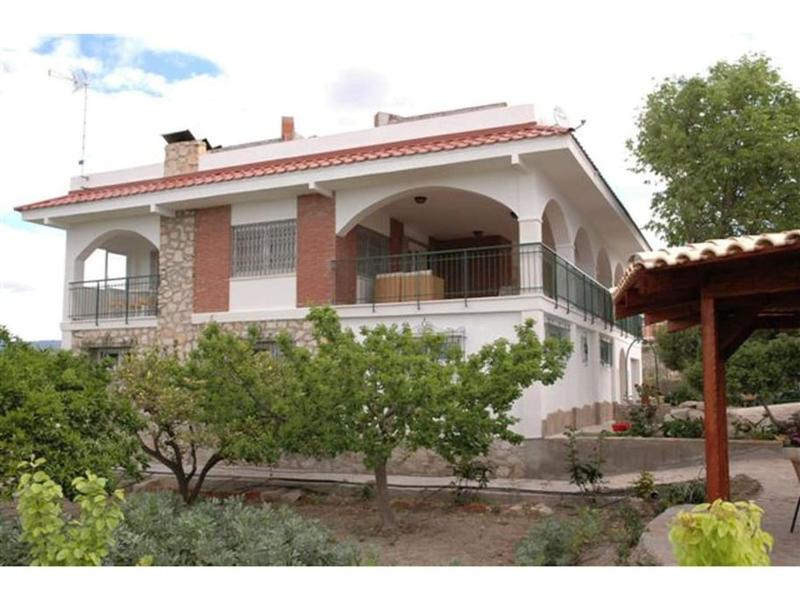 Цены на Villa Manolita in the area of Busot with 5 bedrooms and large private swimming pool! в Аликанте