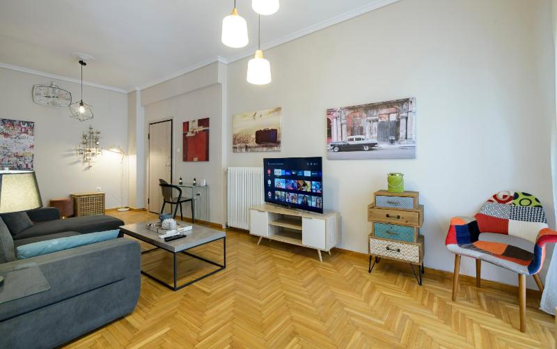 Cosy 2BR flat near Ampelokipoi station & hospitals — отзывы гостей и цены