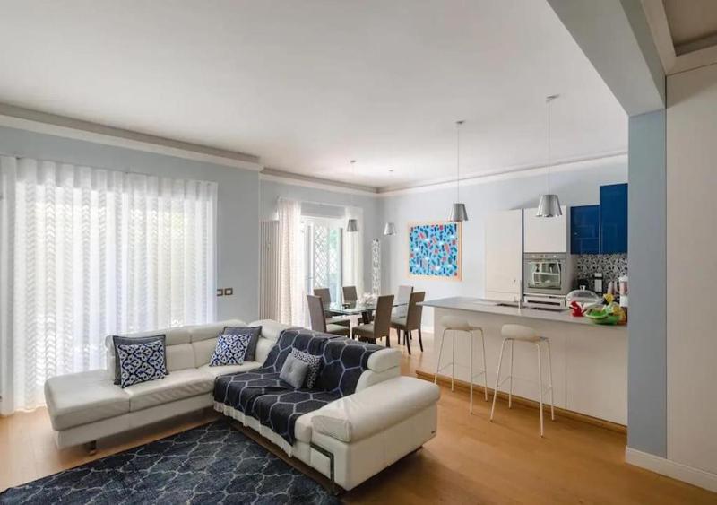 Цены на Domus Maximus - 140sqm 5 Stars Luxury Apartment в Риме