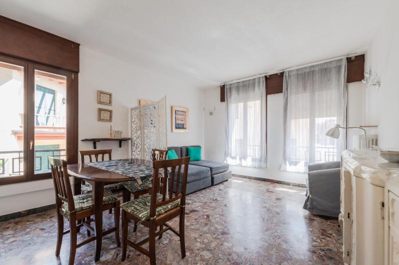 Venezia- S. Lucia Train Station Lovely Apartment! — отель с удобствами в Венеции