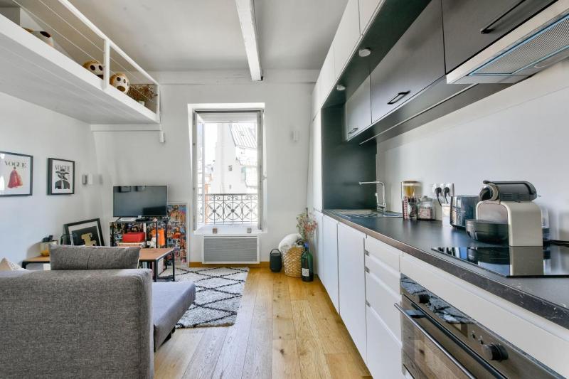 Цены на Nice apartment for 2 - Arc de triomphe - Paris 17e в Париже