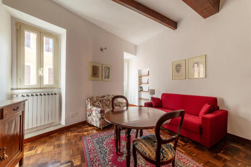 Piazza Santa Maria in Trastevere Lovely Flat — забронировать отель в Риме
