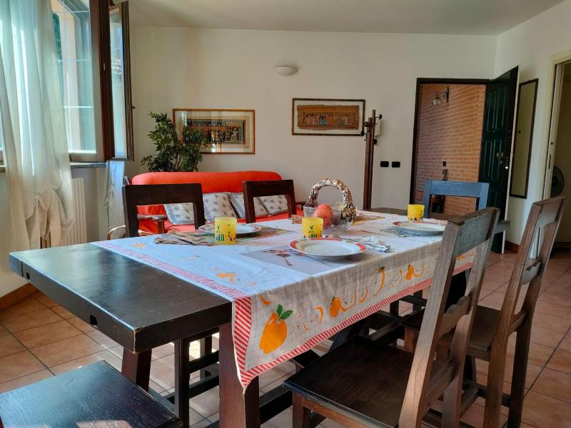 Цены на Cosy and bright flat with free parking - Sandhouses в Милане