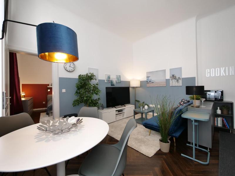 Stylish City Center Apartment — отель с удобным расположением в вене