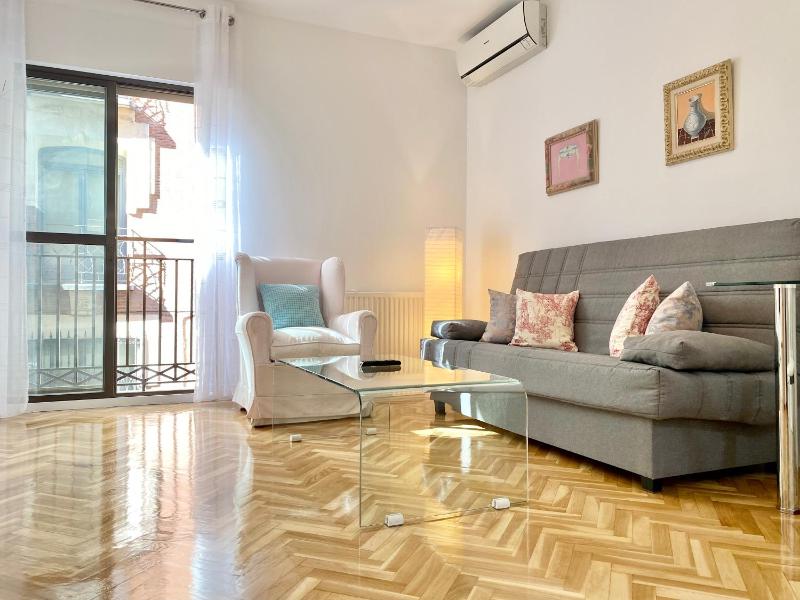 Charming Gran Via V - Largas Estancias — отзывы гостей и цены