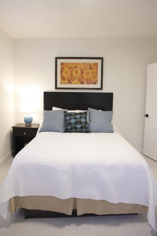 Apt 1 Miami Designer Studio in the Upper East-Side — комфортный отель в Майами