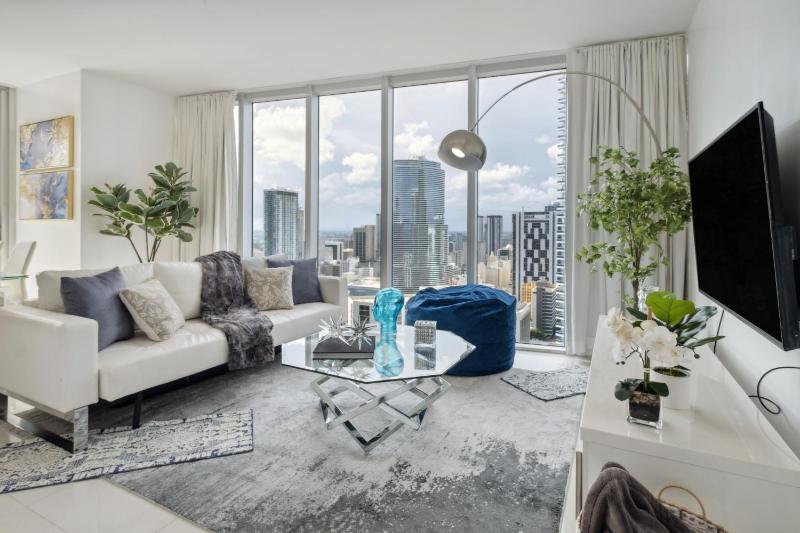 LUX 2B-2B at ICON - Water View & 5-Star Amenities — отзывы гостей и цены
