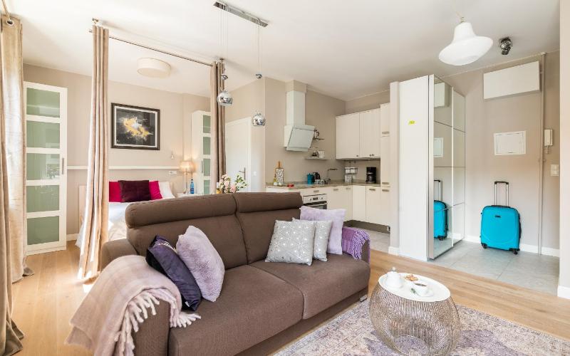 Цены на Cosy Studio Nowy Swiat Srodmiescie by Renters в Варшаве