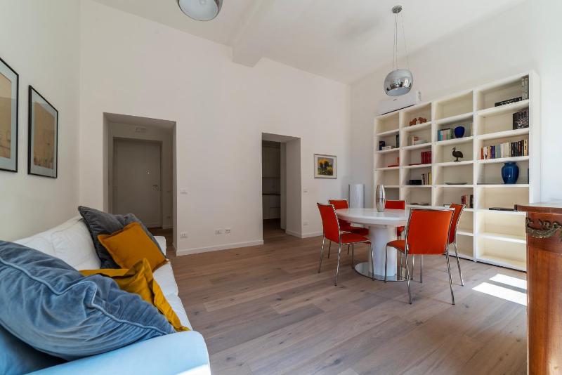 Цены на Termini & Acquario Romano Bright Apartment в Риме