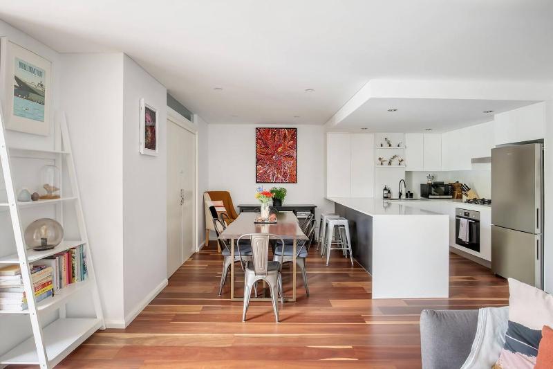 Harbourside at Woolloomooloo with Balcony Views — отзывы гостей и цены