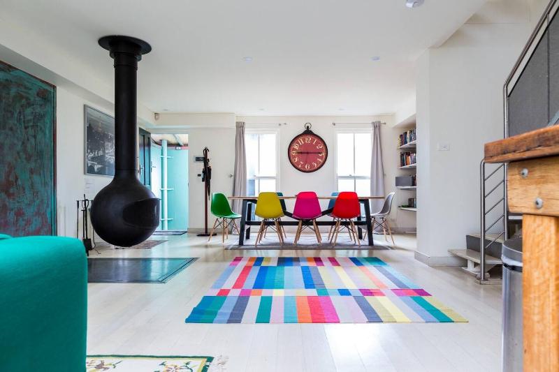 Urban Farmhouse Flair - Surry Hills Terrace Serenity — отель с удобным расположением в Сиднее