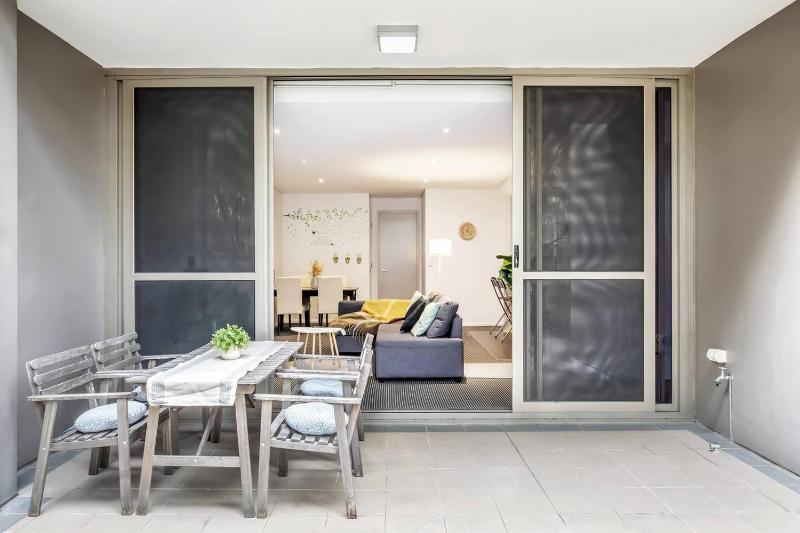 'The Patio' Live like a Local in Spacious Comfort — отзывы гостей и цены