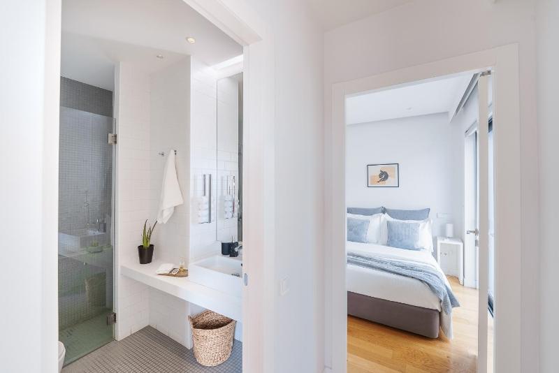 TopFloor 1Bdrm Apt in Exarchia! — забронировать отель в Афины