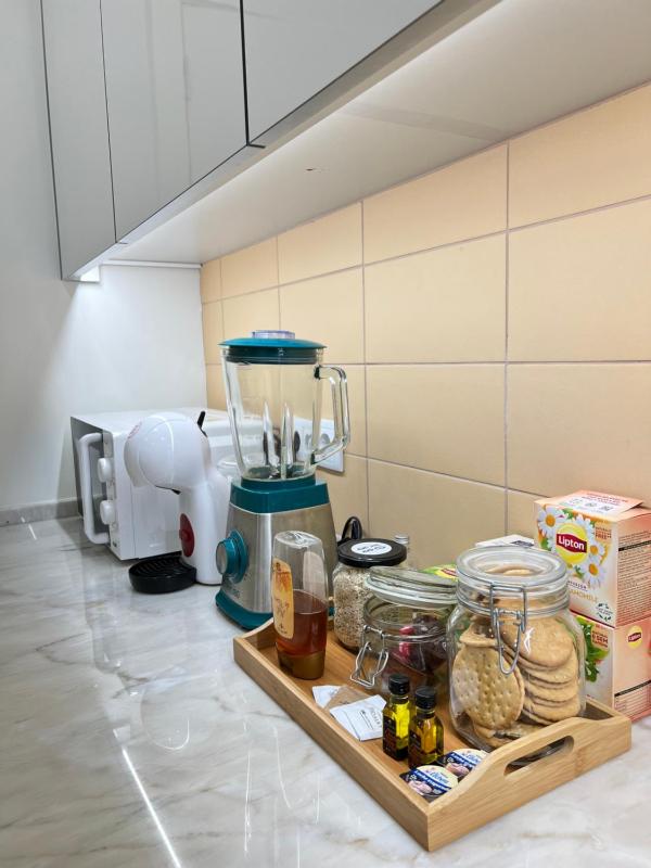 Cozy room with shared bathroom on Rua Augusta — отзывы гостей и цены