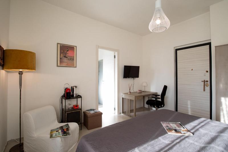 Almond Suite a Olbia - Elegante Guest House centrale
