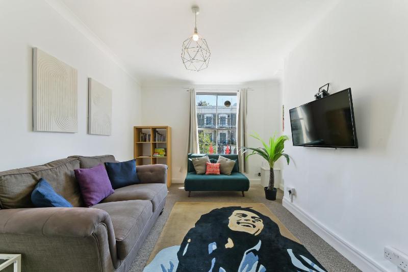 Maidavale 2 Bed Apartment - Sleeps 6 — комфортный отель в Лондоне