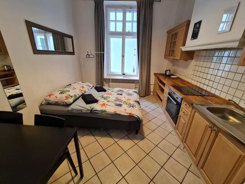 Fantastic Apartments - OK11 Room - A — забронировать отель в Варшаве
