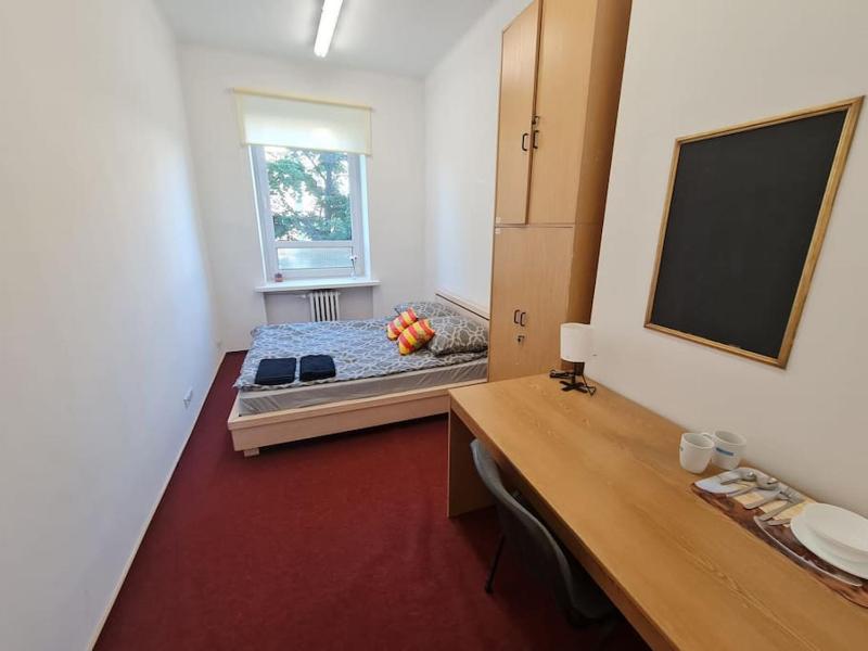 Fantastic Waw - NW9 Room 2 — комфортный отель в Варшаве