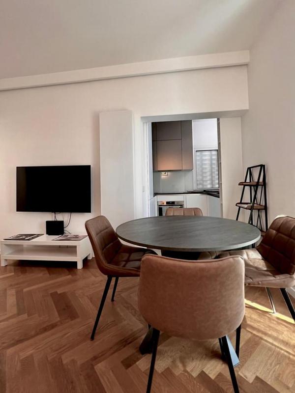 Porta Venezia Luxury One-Bedroom — забронировать отель в Милане