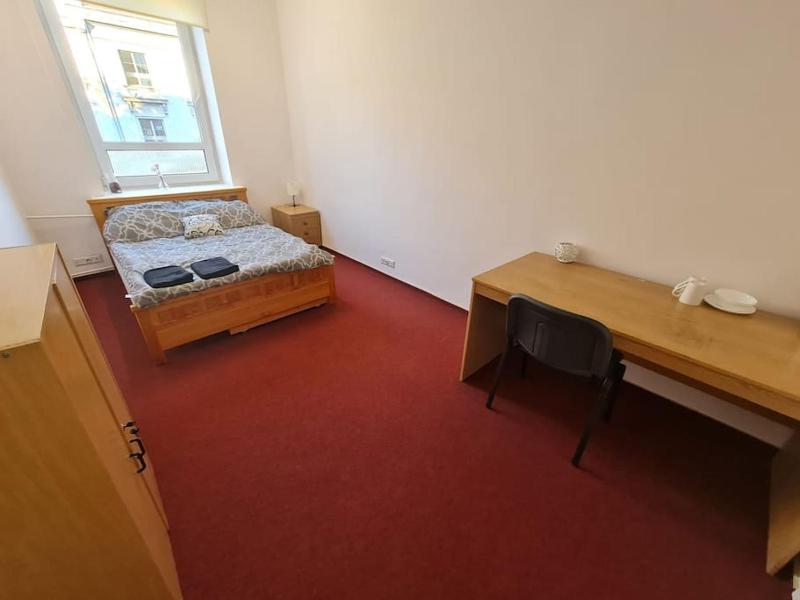 Fantastic Apartments - NW9 Room - 4 — отель с удобствами в Варшаве