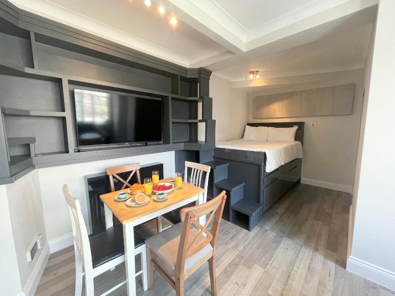 Cozy Apartments in Westminster — забронировать отель в Лондоне
