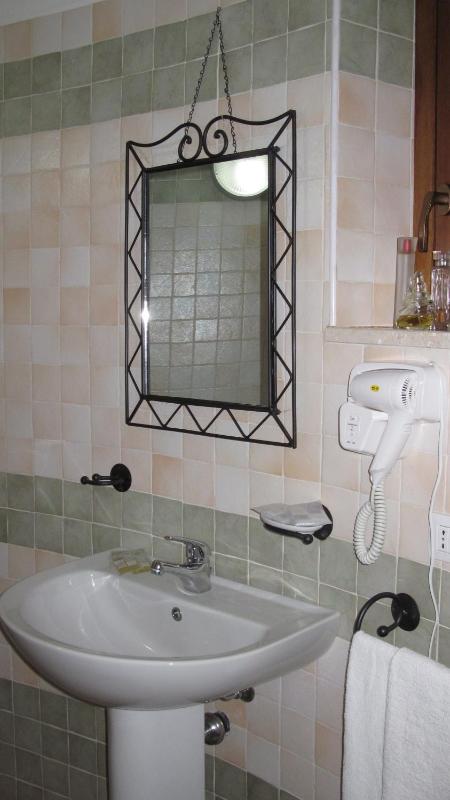 B&B Supramonte a Orgosolo - Suggestivo B&B vista montagna