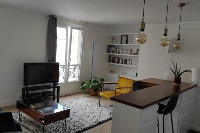 Цены на Appartement cosy et calme en plein coeur de Paris в Париже