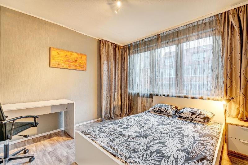 Private rooms with balcony next to station — забронировать отель в Вильнюсе
