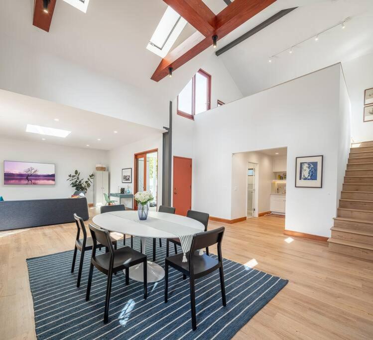Venice Mid-Century Modern Oasis — отель с удобным расположением в Лос-Анджелесе