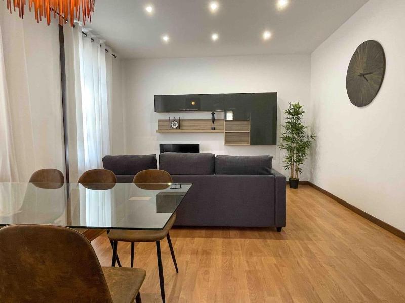 @Hostourist-Bcn Apartamento Fira Plaza Espana — забронировать отель в Барселоне