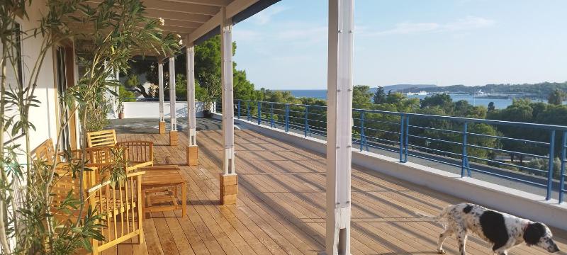Best view in the Bay! — отель с удобным расположением в Афины