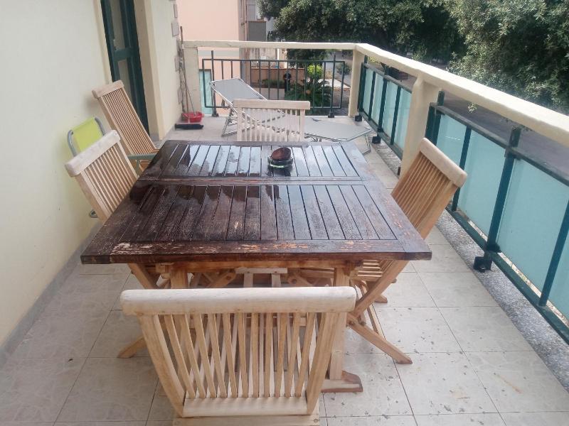 Casa Vacanze Olmedo - Spazioso Appartamento Centrale