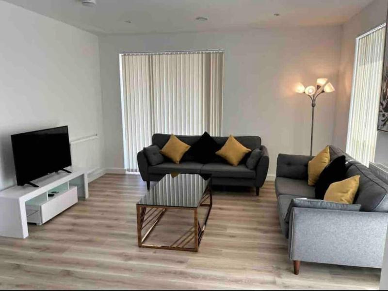 New Modern 2 bedroom flat in central London — отель с удобным расположением в Лондоне