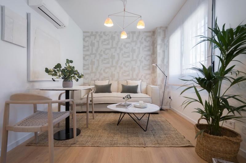Miosotis Suites — забронировать отель в Мадриде