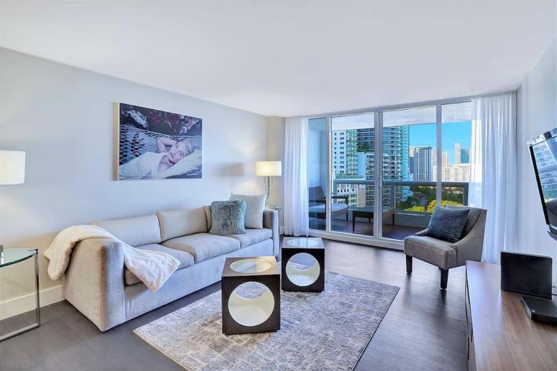 Miami Vibes! Biscayne Bay Water and Park Views! — комфортный отель в Майами