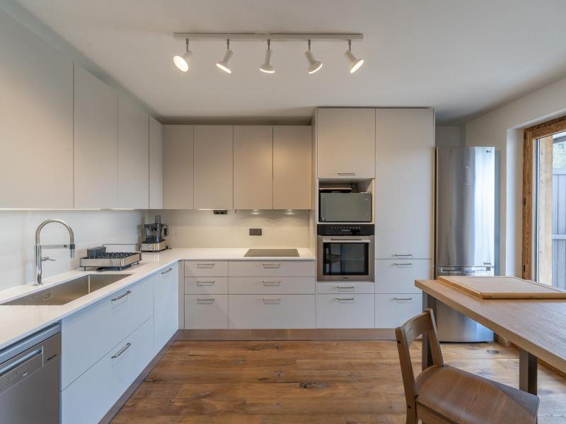 Superbe appart 6 chambres a Courchevel avec balcon, casiers a ski et parking - FR-1-563-116 — отель с удобствами в Куршевеле