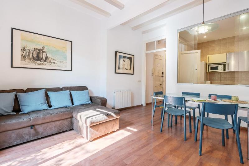 Fridays Flats Charming Apartment In Clot — отель с удобным расположением в Барселоне
