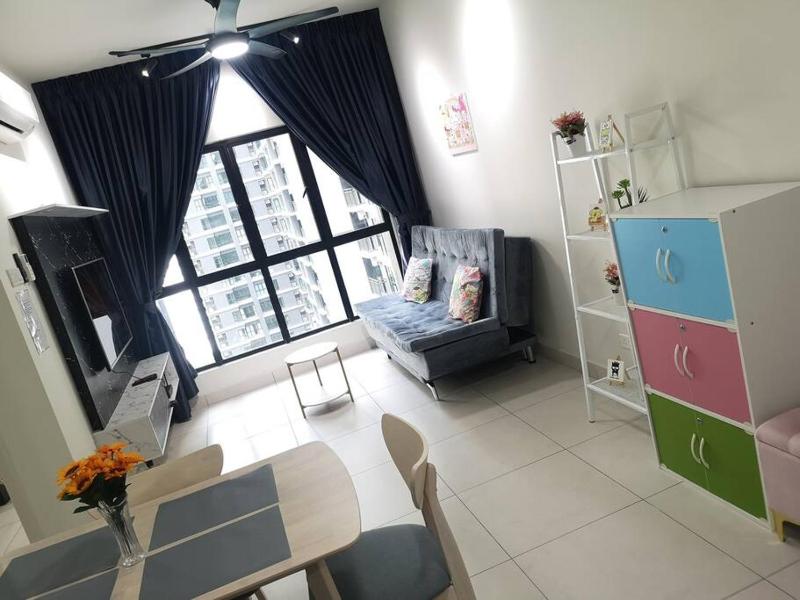 Cozy Home Majestic Maxim Walking Distance to Taman Connaught MRT Station — комфортный отель в Куала-Лумпуре