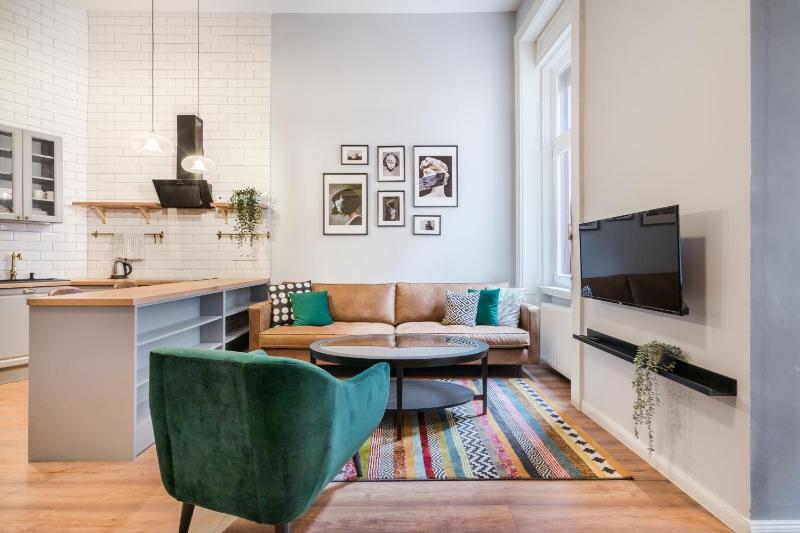A32 Boutique Apartments, Best Location By BQA — комфортный отель в Будапеште