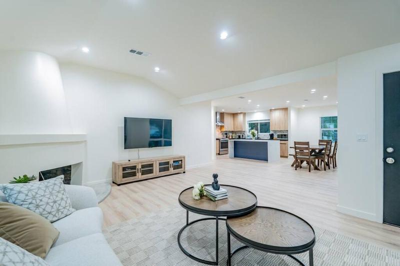 3b2 5b Family house at Van Nuys — отзывы гостей и цены