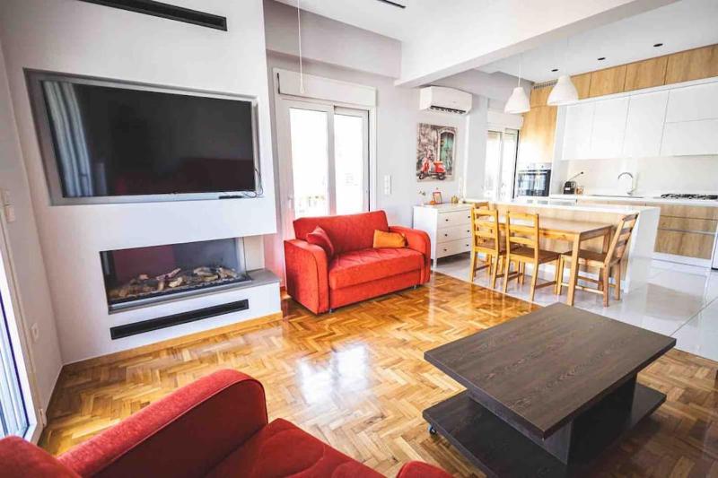 Fully renovated apt at N. Kosmos — забронировать отель в Афины