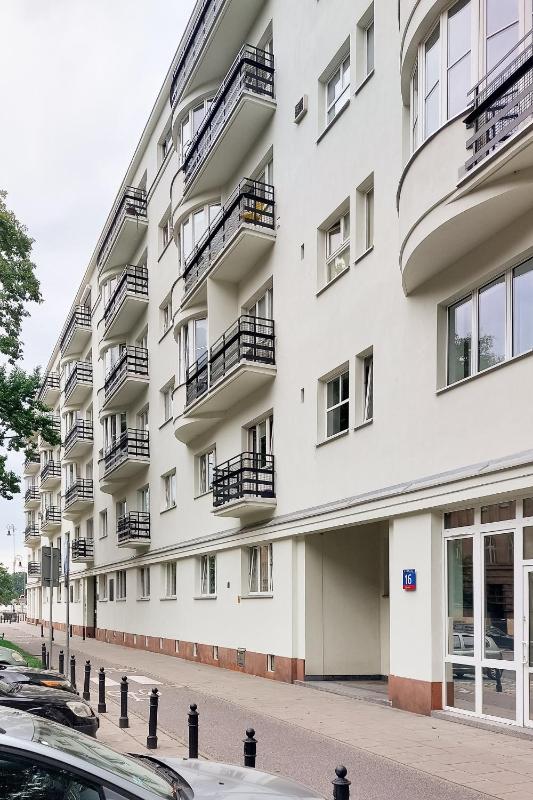 P&O Apartments Al. Szucha — отель с удобствами в Варшаве