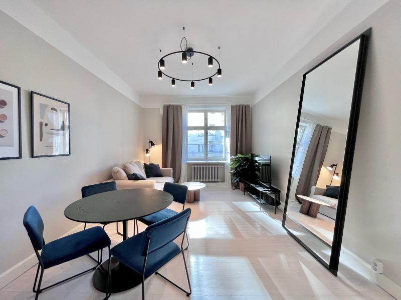 Цены на Stylish flat next to metro в Хельсинки