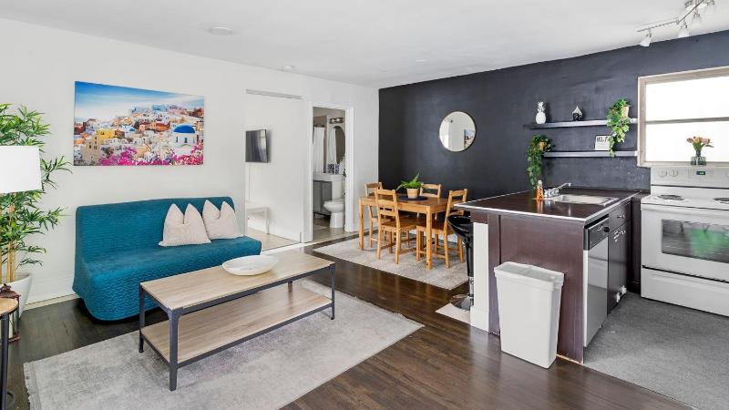 Brickell Pearl Cozy House Beach 10 min Location — комфортный отель в Майами
