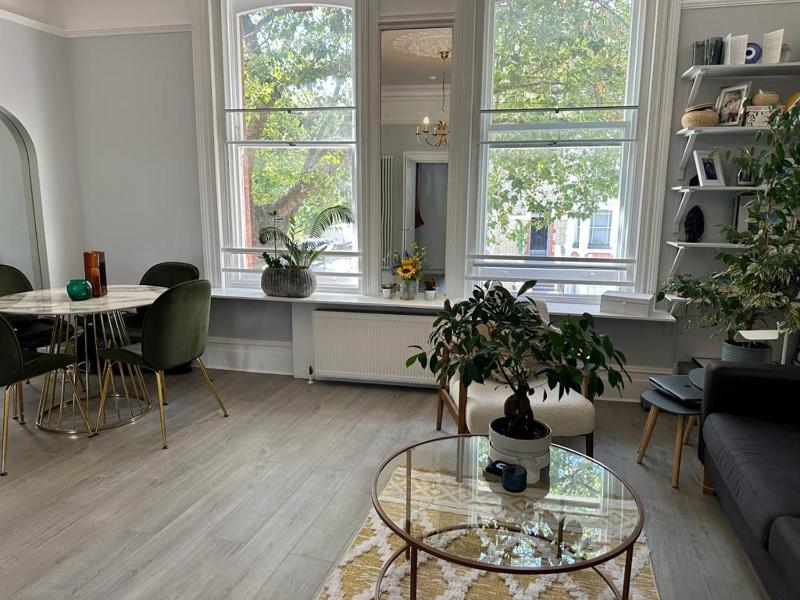 Design-led flat in Hampstead — комфортный отель в Лондоне