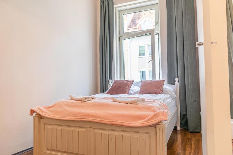 Comfortable Urban Apartment: 2BR Prime Location — отель с удобствами в вене