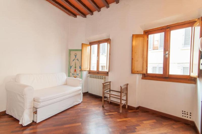 Romantic apt in San Frediano — отзывы гостей и цены