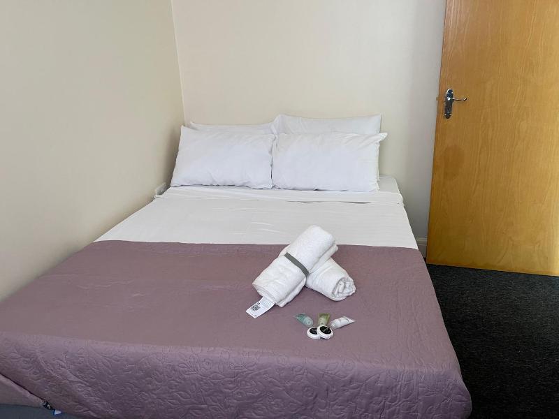 Ensuite Family Room in Stratford — отель с удобствами в Лондоне
